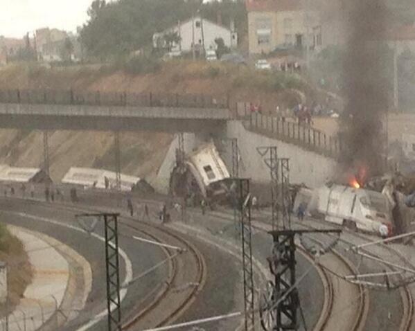 Τι προκάλεσε τη σιδηροδρομική τραγωδία στην Ισπανία