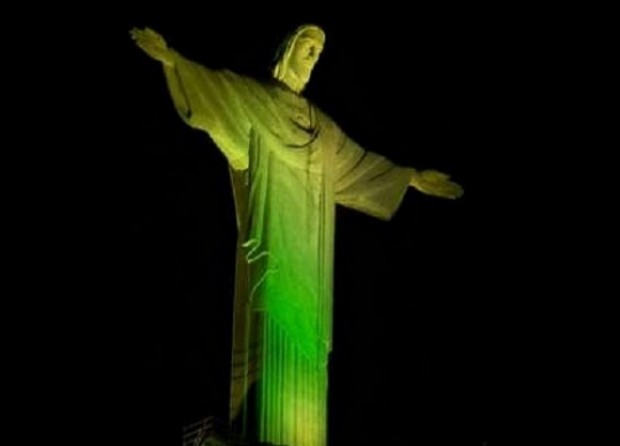 ΒΙΝΤΕΟ-Ο Ιησούς του Ρίο στα χρώματα των 32 ομάδων