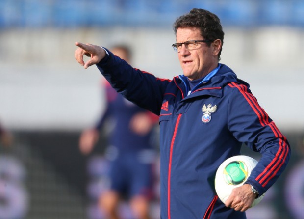 Απαγόρευσε τα social media ο Καπέλο