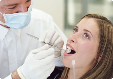 Η κρίση χτύπησε και στα… δόντια