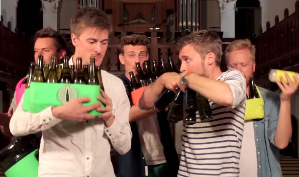 ΒΙΝΤΕΟ-Μάικλ Τζάκσον σε… μπουκάλια