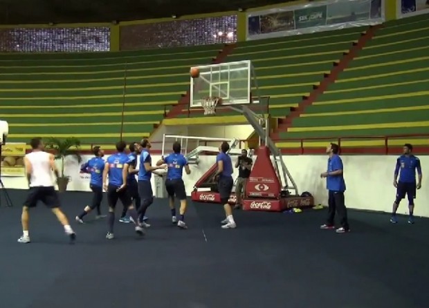 BINTEO-Από το χορτάρι στο… παρκέ οι διεθνείς