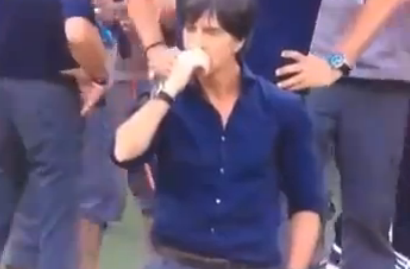 BINTEO-Τι έκανε ο Λεβ πριν χαιρετήσει τον Ρονάλντο;