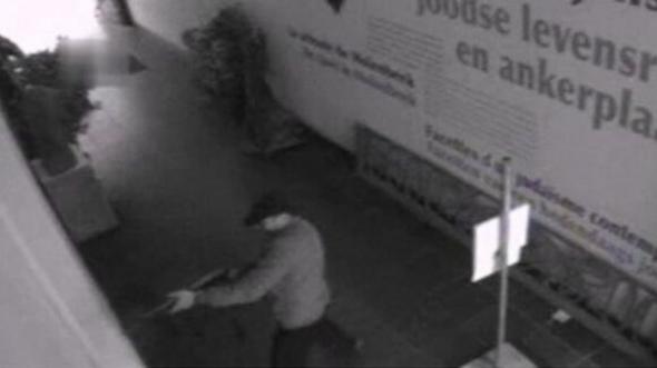 Συνέλαβαν 29χρονο για τη σφαγή στο Εβραϊκό Μουσείο