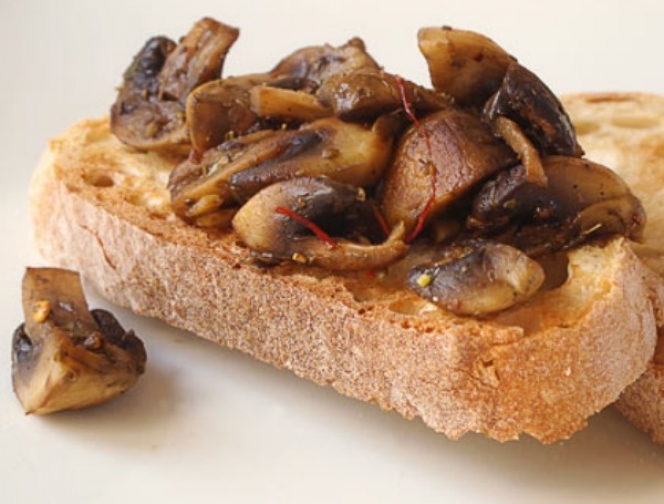 Θα μπορούσαν τα μανιτάρια να είναι η θεραπεία για τον καρκίνο;