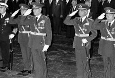 Τουρκία-Ισόβια για τους χουντικούς ζητεί ο εισαγγελέας
