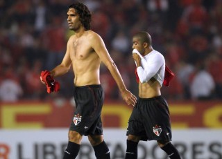 Συγκλονίζει τη Βραζιλία ο θάνατος του Φερναντάο