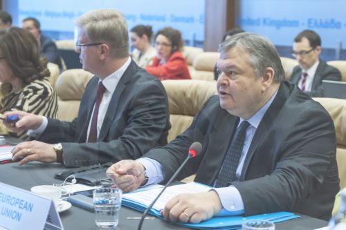 Έκκληση Βενιζέλου για στήριξη του ουκρανικού σχεδίου