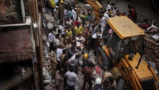 Ινδία-9 νεκροί από κατάρρευση κτιρίου
