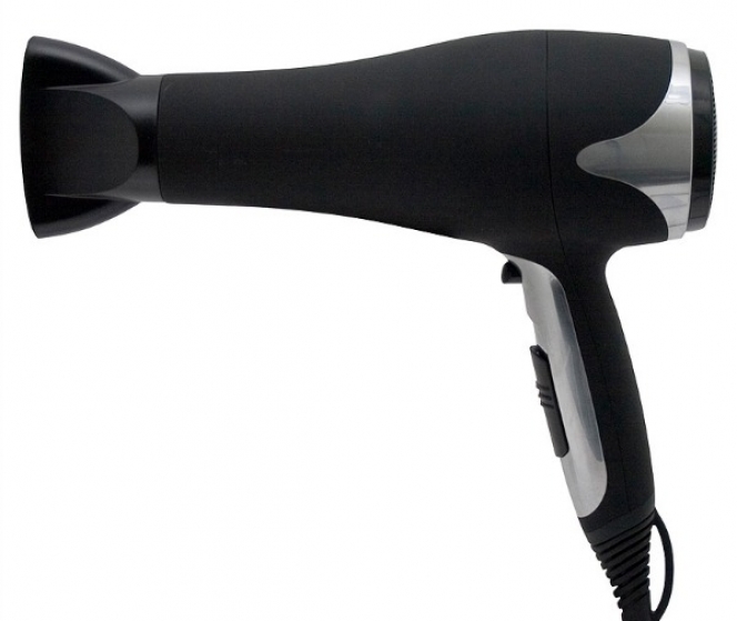 Πως να καθαρίσεις το πιστολάκι των μαλλιών σου