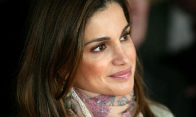 Βόλτες στο Κολωνάκι για τη βασίλισσα Ράνια της Ιορδανίας