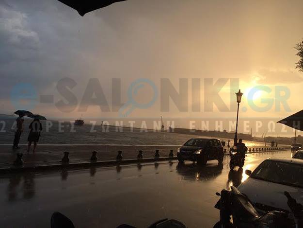 ΦΩΤΟ: Μπουρίνι στη Θεσσαλονίκη