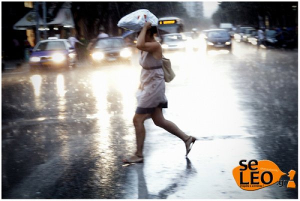 ΒΙΝΤΕΟ-Ξαφνικό μπουρίνι στη Θεσσαλονίκη