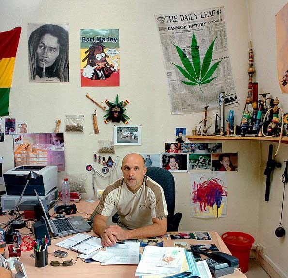 perierga.gr - Οι μισθοί των δημοσίων υπαλλήλων στον κόσμο!