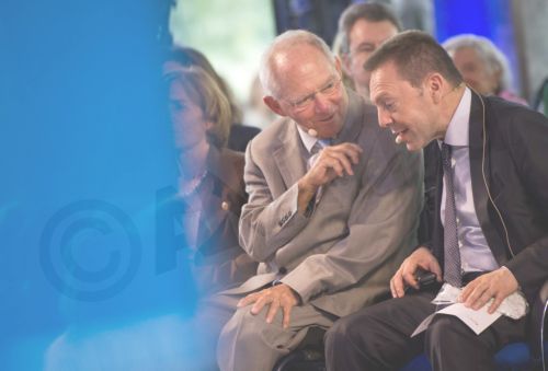 ΦΩΤΟ-Τα χαμόγελα Στουρνάρα-Σόιμπλε