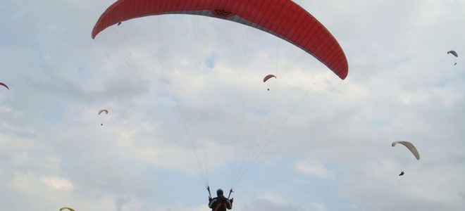 “Θρίλερ” με F-16 και αιωροπτεριστές