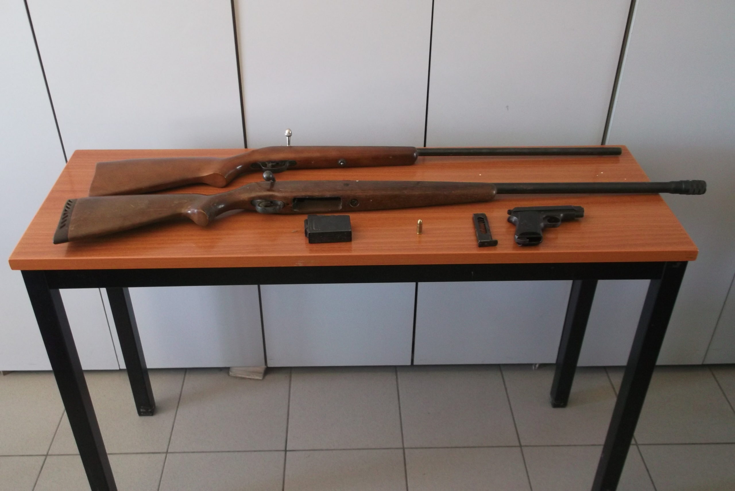 Συνελήφθη με 57χρονος με όπλα