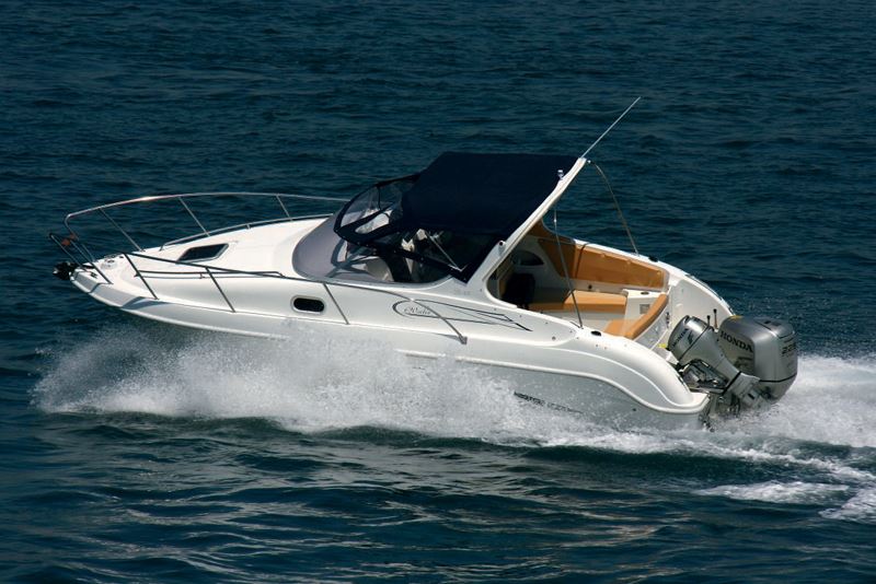 Έγκυος τραυματίστηκε από σκάφος