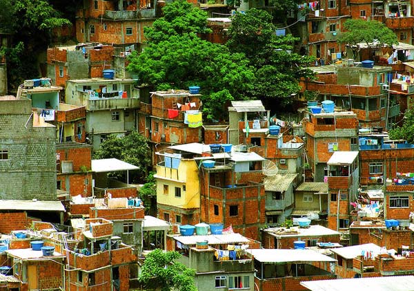 perierga.gr - Rochnha: Η πολυφωτογραφημένη φαβέλα της Βραζιλίας!