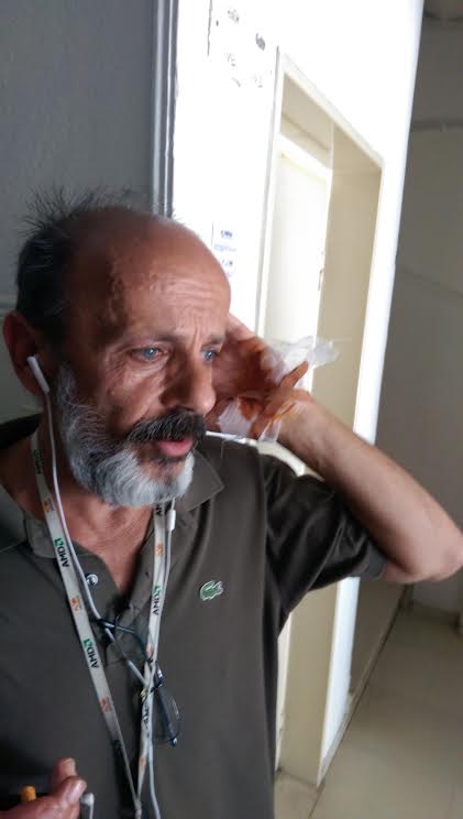 ΦΩΤΟ-Υπάλληλος εταιρείας σεκιούριτι τραυμάτισε συνδικαλιστή της ΠΟΣΠΕΡΤ