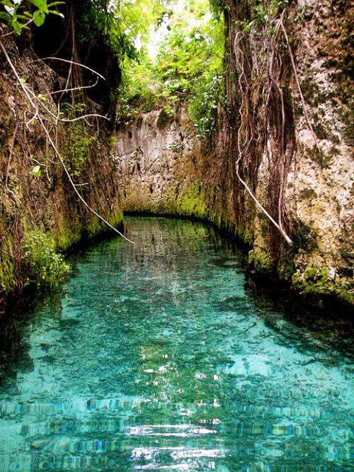 perierga.gr - Η μαγεία ενός "υπόγειου" ποταμού! perierga.gr - Η μαγεία ενός "υπόγειου" ποταμού!