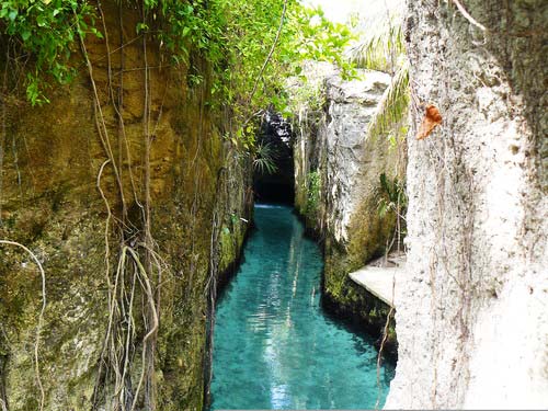 perierga.gr - Η μαγεία ενός "υπόγειου" ποταμού! perierga.gr - Η μαγεία ενός "υπόγειου" ποταμού!