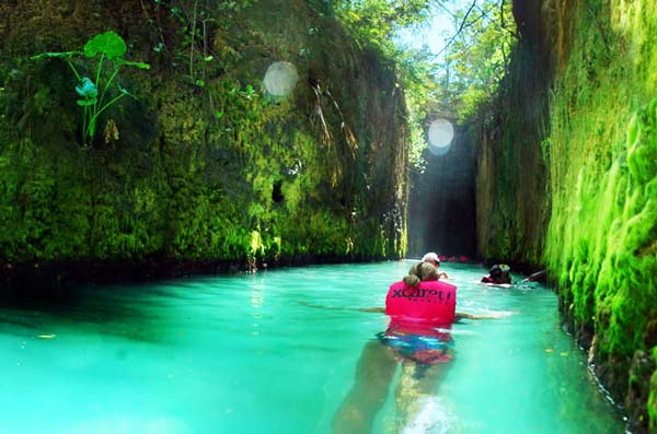 perierga.gr - Η μαγεία ενός "υπόγειου" ποταμού! perierga.gr - Η μαγεία ενός "υπόγειου" ποταμού!