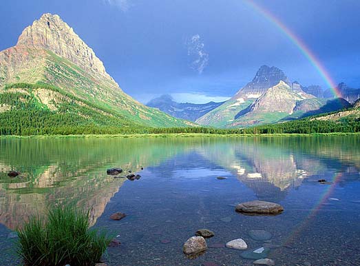 perierga.gr - Μια "διάφανη" λίμνη να την... πιεις στο ποτήρι!