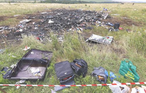 Συντριβή Boeing-Διαπραγματεύσεις με τους αυτονομιστές για τις σορούς