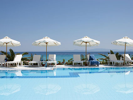 Εργασιακή ζούγκλα ο τουρισμός