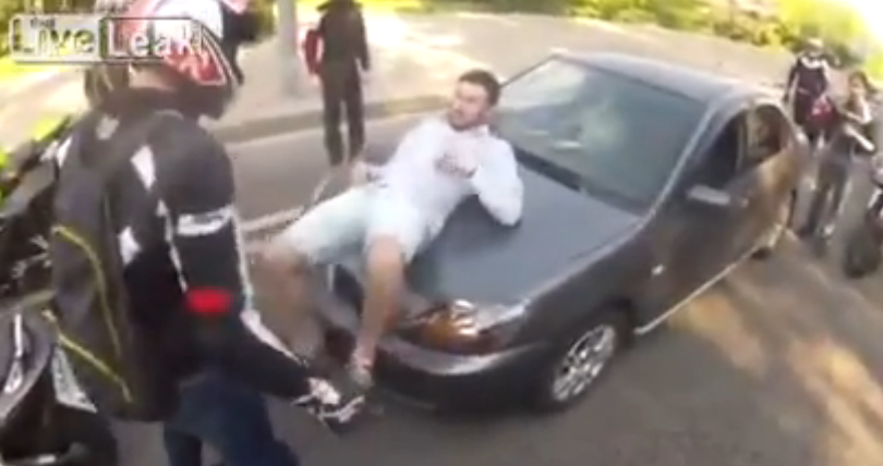 ΒΙΝΤΕΟ-Περιπετειώδης πρόταση γάμου