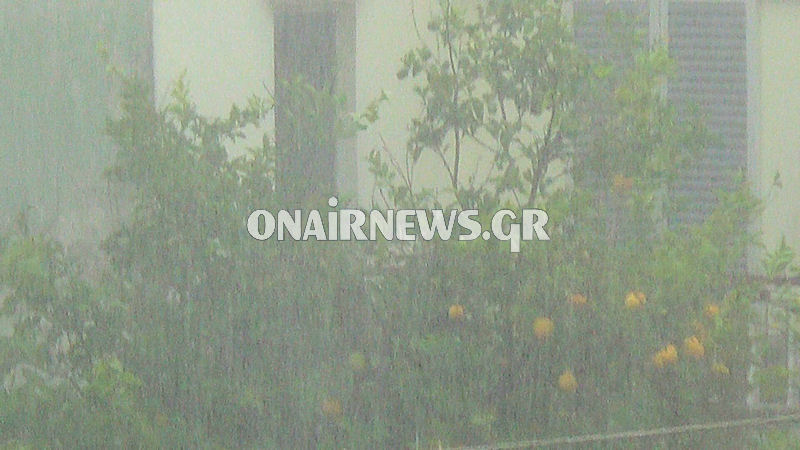 ΦΩΤΟ-Καλοκαιρινό μπουρίνι στο Μεσολόγγι