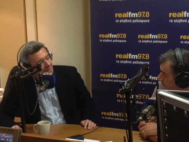 Ο Σταύρος Θεοδωράκης στην εκπομπή του Νίκου Χατζηνικολάου στον Real fm 97.8