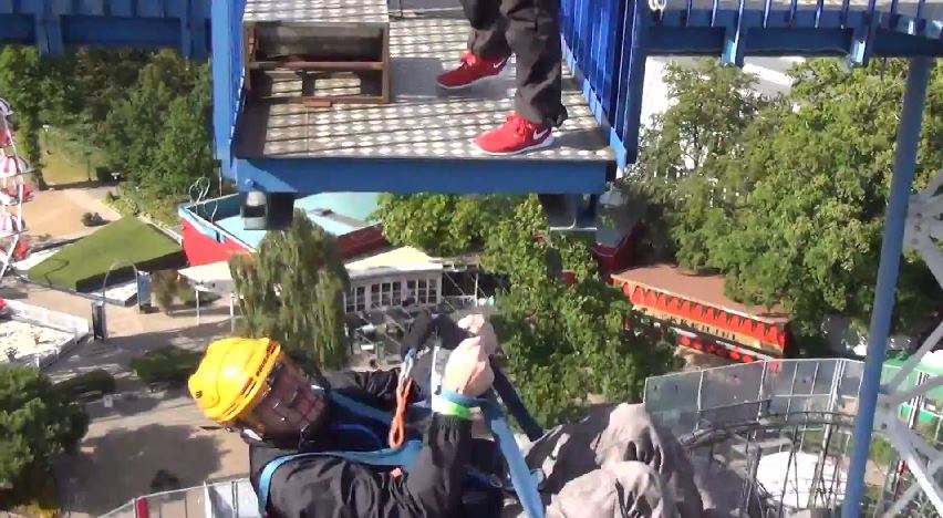 ΒΙΝΤΕΟ-Πτώση στο κενό από τα 30 μέτρα