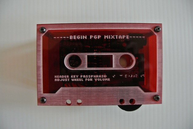 Ο άνθρωπος που προκαλεί την NSA