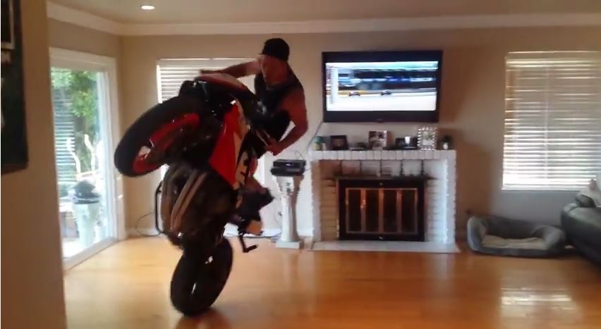 ΒΙΝΤΕΟ-Σούζες στο… σαλόνι