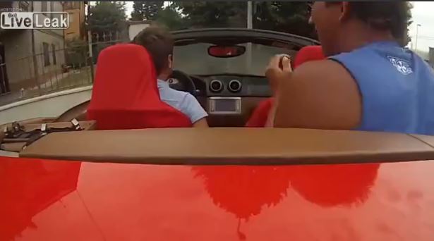 ΒΙΝΤΕΟ-Το test drive με τη Ferrari κατέληξε σε… καταστροφή