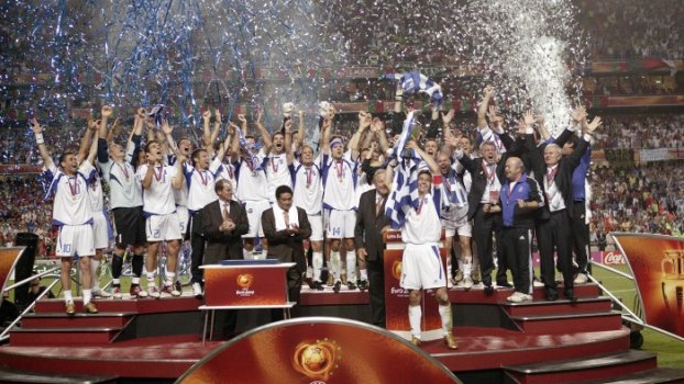 Αφιέρωμα στους «ήρωες» του 2004 από την UEFA