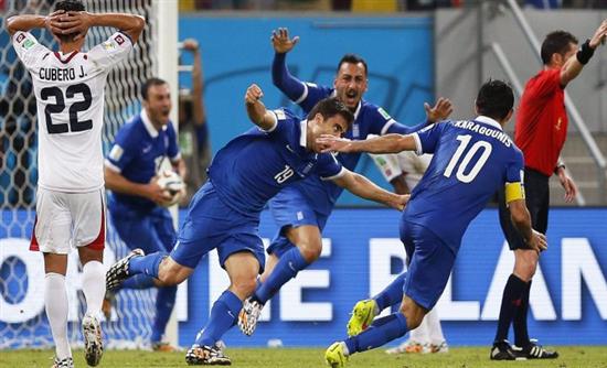 Οι Έλληνες ψηφίζουν Εθνική