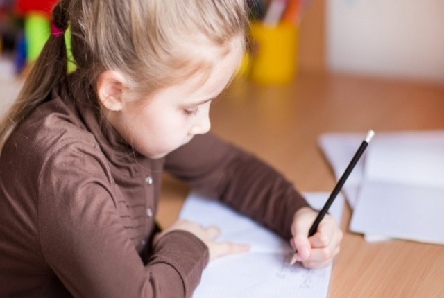 Διαφέρουν τα αριστερόχειρα από τα δεξιόχειρα παιδιά;