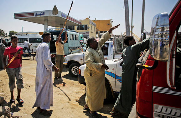 Αίγυπτος-Αύξηση σοκ στην τιμή των καυσίμων