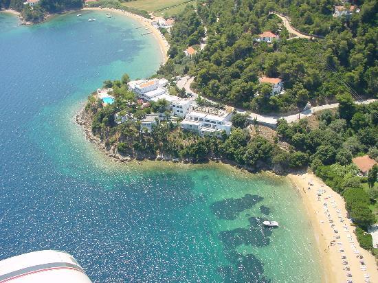 Φωτιά σε πευκοδάσος στη Σκιάθο