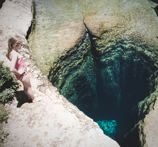 4678364237_b59db1e9b7_z