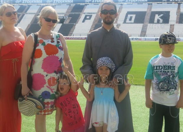 ΦΩΤΟ-Ο ΠΑΟΚτσής ιερέας από τη Φινλανδία