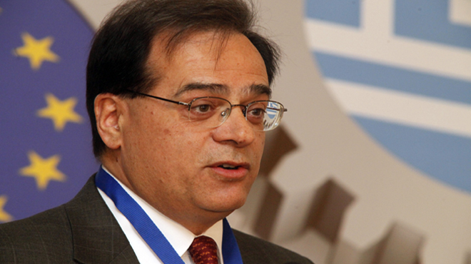 “Αγώνας δρόμου” για τα προαπαιτούμενα ενόψει του Eurogroup