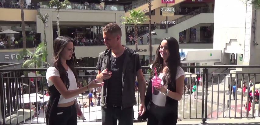 ΒΙΝΤΕΟ-Φάρσα με δίδυμες αδελφές