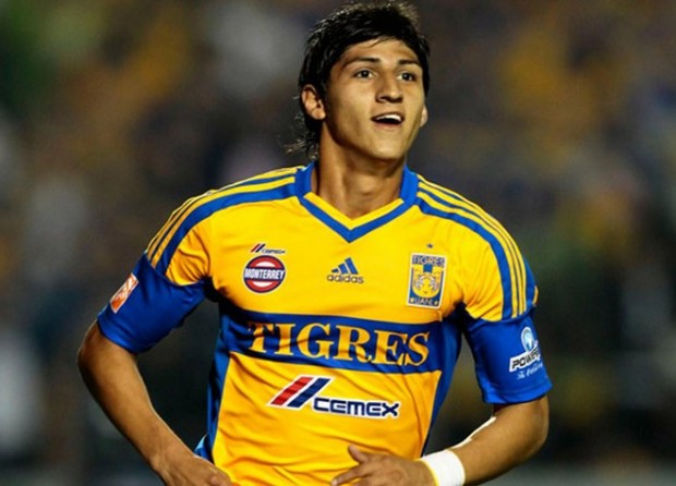 Κοντά σε Ολυμπιακό ο Πουλίδο