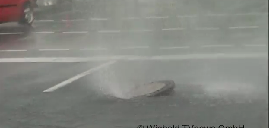 ΒΙΝΤΕΟ-Ρηνανία-Βεστφαλία:”Εκτός λειτουργίας” το αποχετευτικό σύστημα από τις πλημμύρες