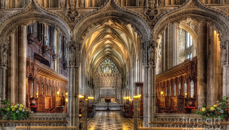 Βρετανία: Οι γυναίκες θα μπορούν να χειροτονούνται