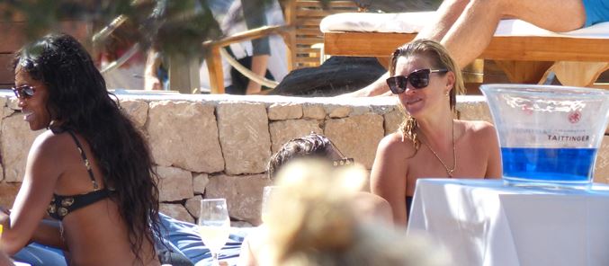 ΦΩΤΟ-Μος και Κάμπελ στην Ίμπιζα